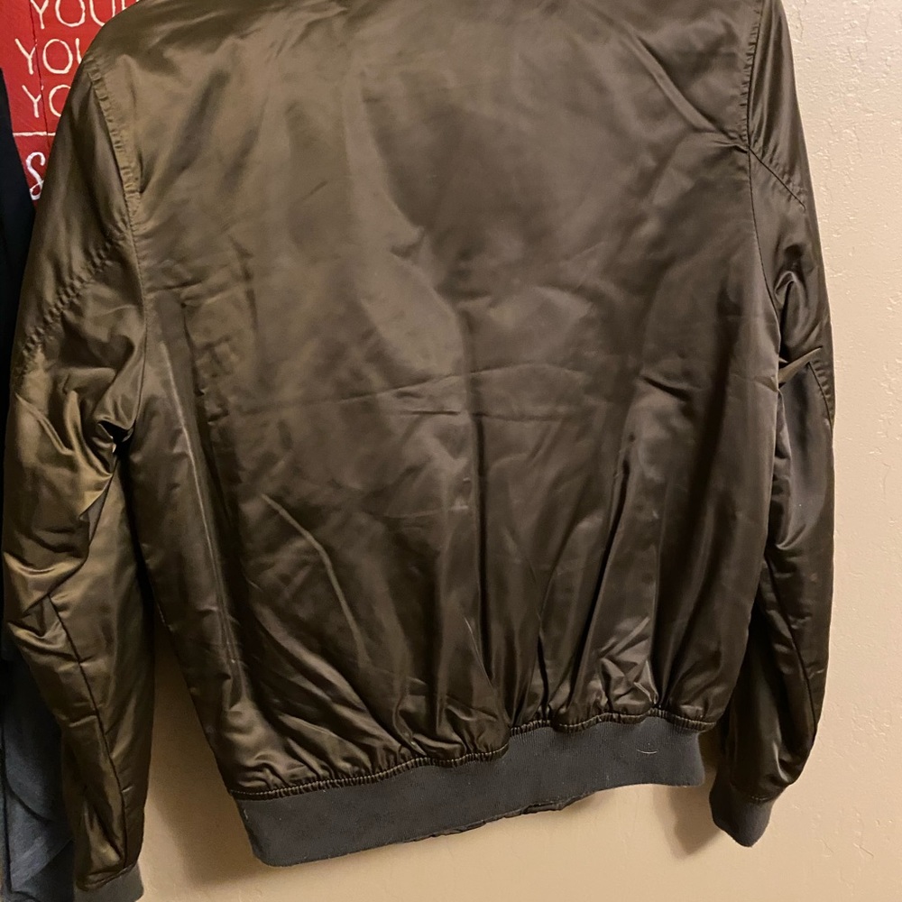 Jacket - Picture 3 of 4